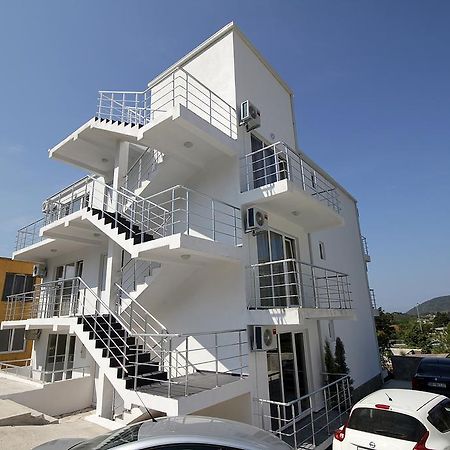 Apartments Victoria 苏托莫雷 外观 照片