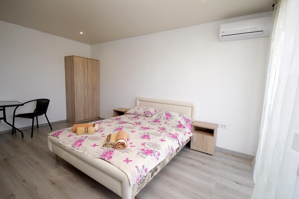 Apartments Victoria 苏托莫雷 外观 照片