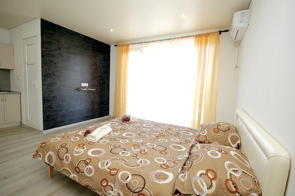 Apartments Victoria 苏托莫雷 外观 照片